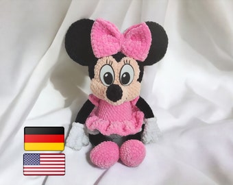 crochet plushie pattern,  mouse crochet pattern, English and German PDF