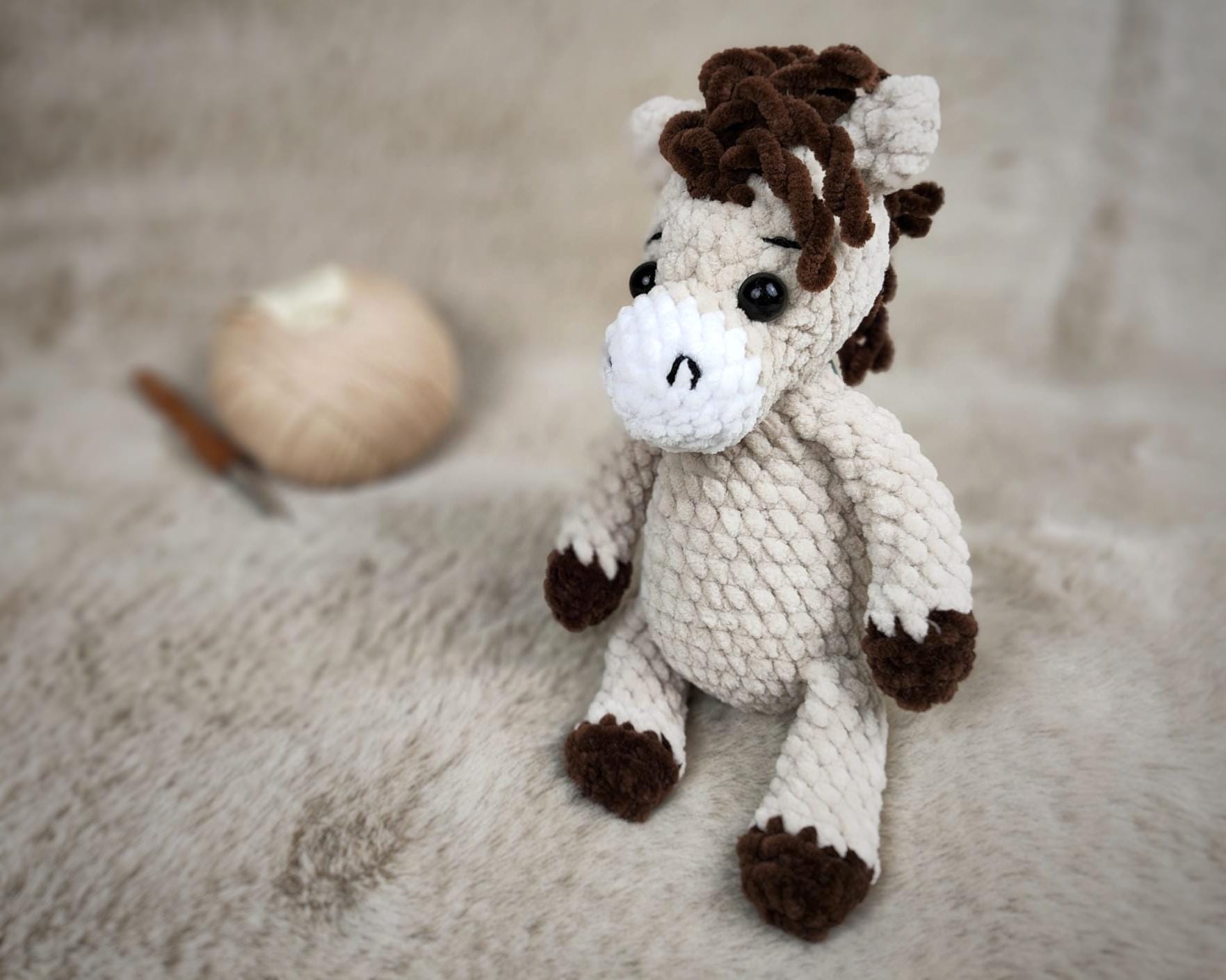 かぎ針編みの馬のパターン – あみぐるみポニー 2026 – かわいい干支の