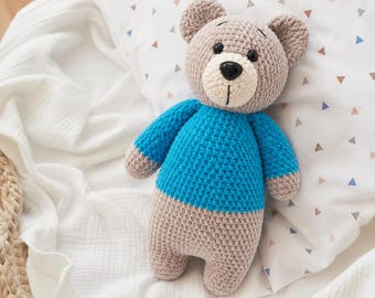 Teddy Bear Crochet Pattern: Amigurumi Toy (English & German PDF)