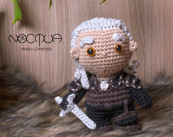 Boneca de crochê The Witcher: pelúcia inspirada em Geralt de Rívia