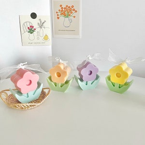 Flower Candle, Daisy Candle, Cute Flower Candle, Handmade Flower Candle, Holiday Gift, Natural Soy Wax Candle