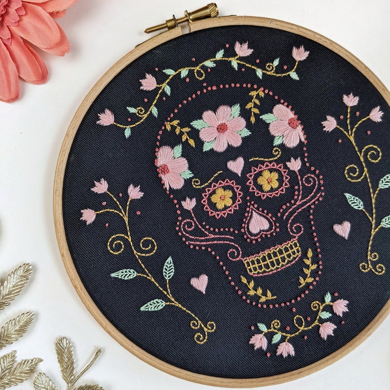 Day of the Dead (Dias es los muertos) embroidery kit by Tales from the Hoop. Create your own stunning floral sugar skull (calavera) with this complete hand embroidery craft kit by Tales from the hoop. A perfect gift for the spooky season.