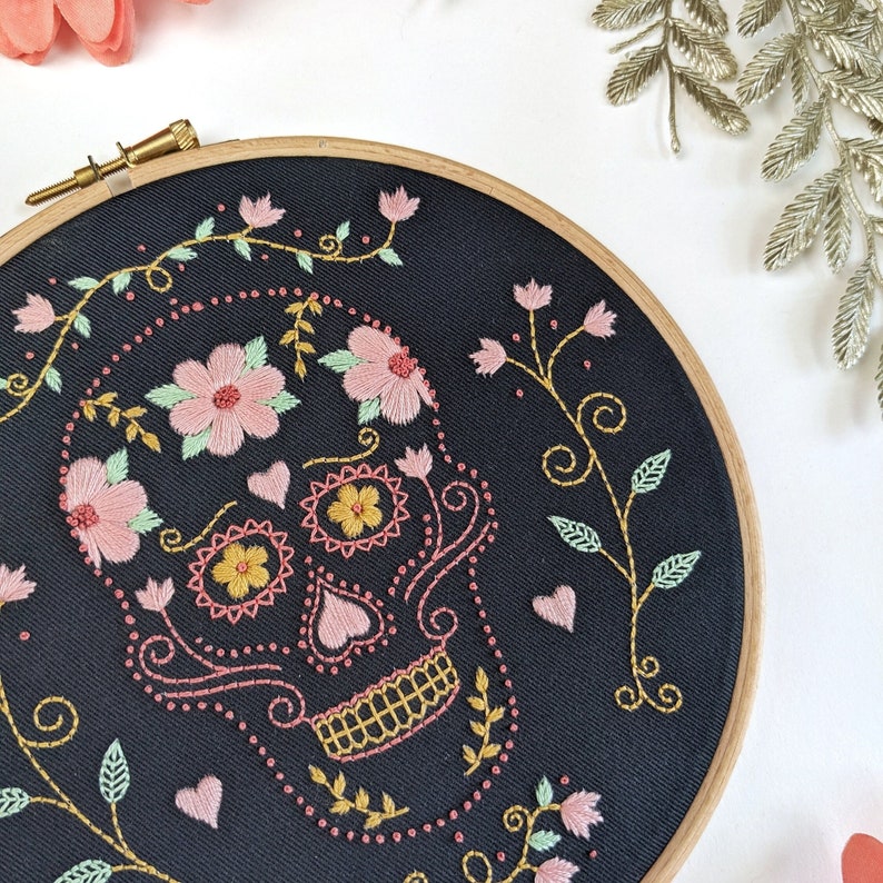 Day of the Dead (Dias es los muertos) embroidery kit by Tales from the Hoop. Create your own stunning floral sugar skull (calavera) with this complete hand embroidery craft kit by Tales from the hoop. A perfect gift for the spooky season.