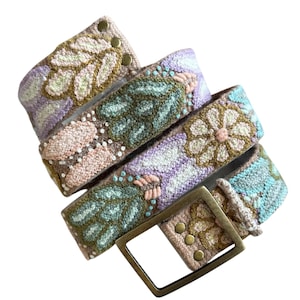 Embroidered  Belt, Peruvian Embroidered Belt, Wool Belt,  Flower Belt, Bohemian Belt, Floral Ethnic Belt, Womens Handmade - Andina Pastels