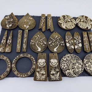 Revers Engrave Flower Earring Bundle 2