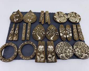 Revers Engrave Flower Earring Bundle 2