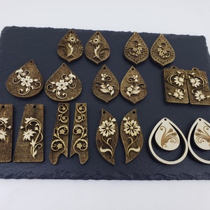 Boucle d'oreille fleur avec gravure SVG inversée, prête pour le laser