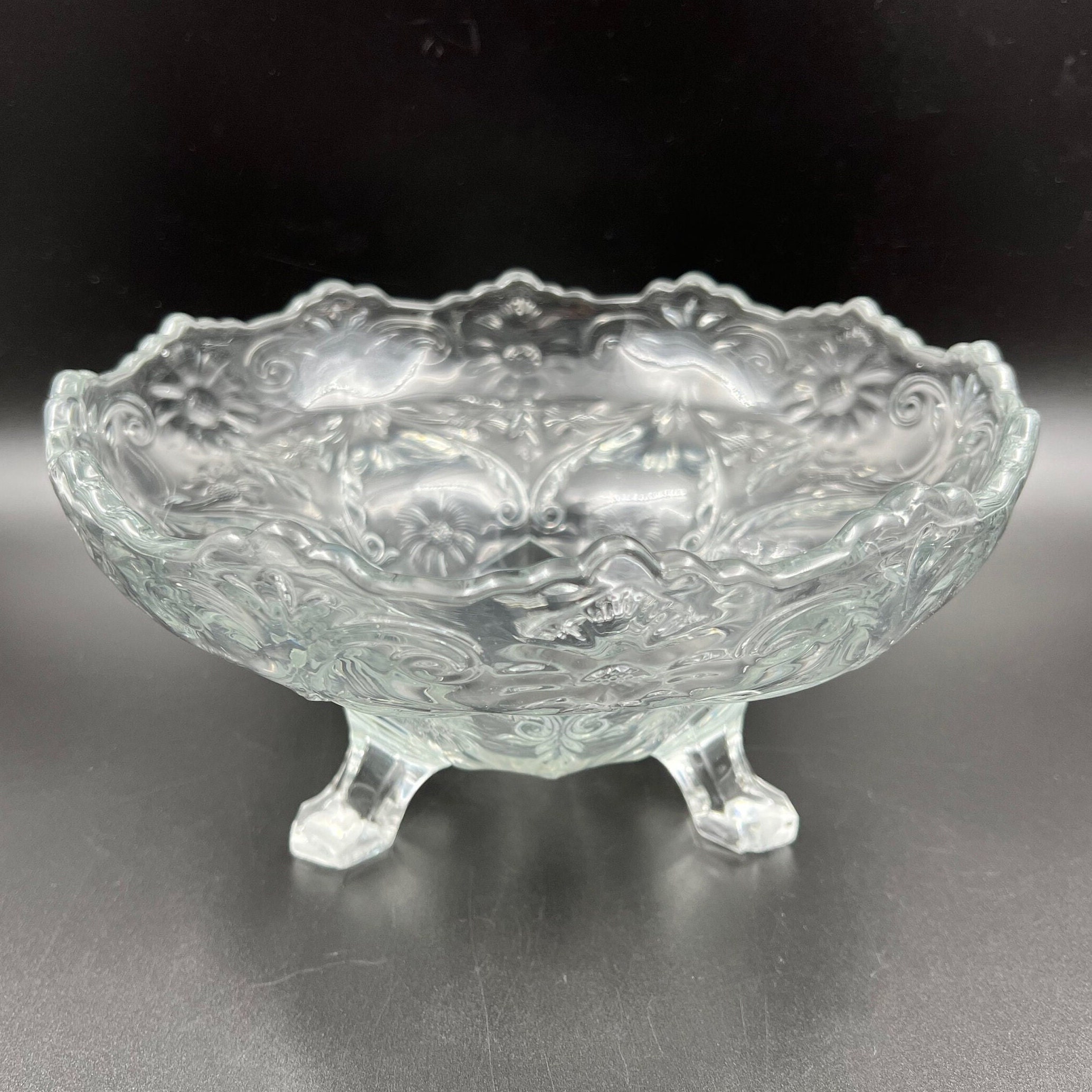 食器 McKee Rock Crystal 3 Footed Crystal Bowl by Mckee Glass, 1915-1944 - Etsy
