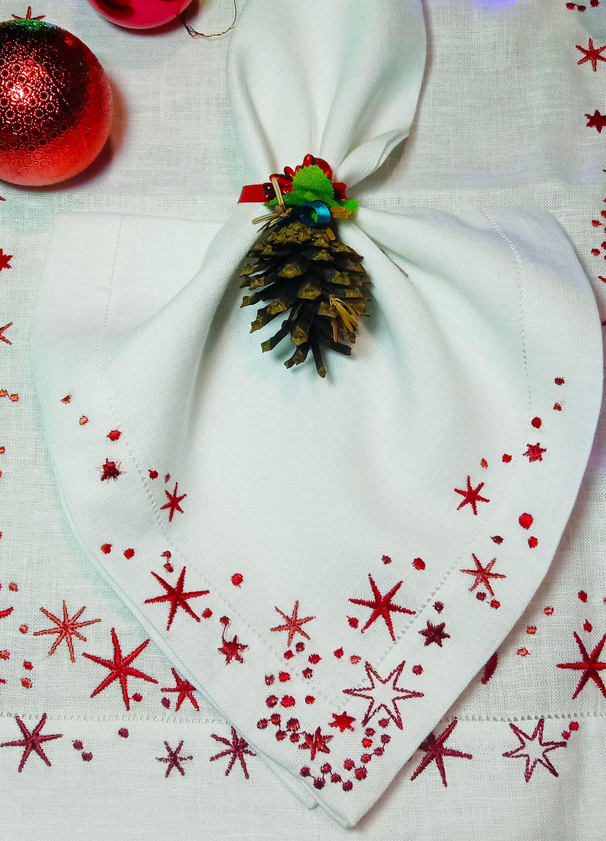 Table linens. The Christmas Napkins Etsy