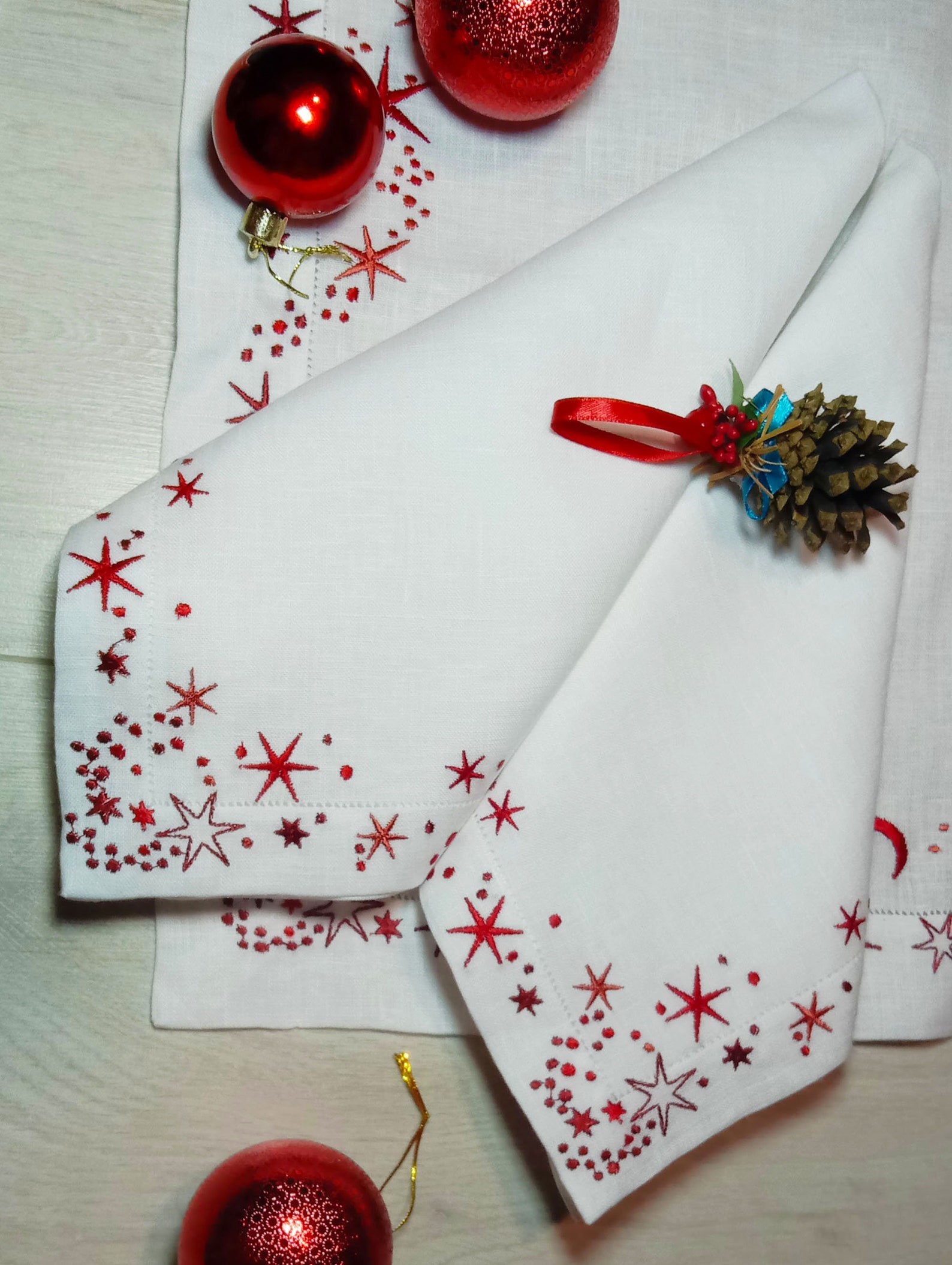 Table linens. The Christmas Napkins Etsy