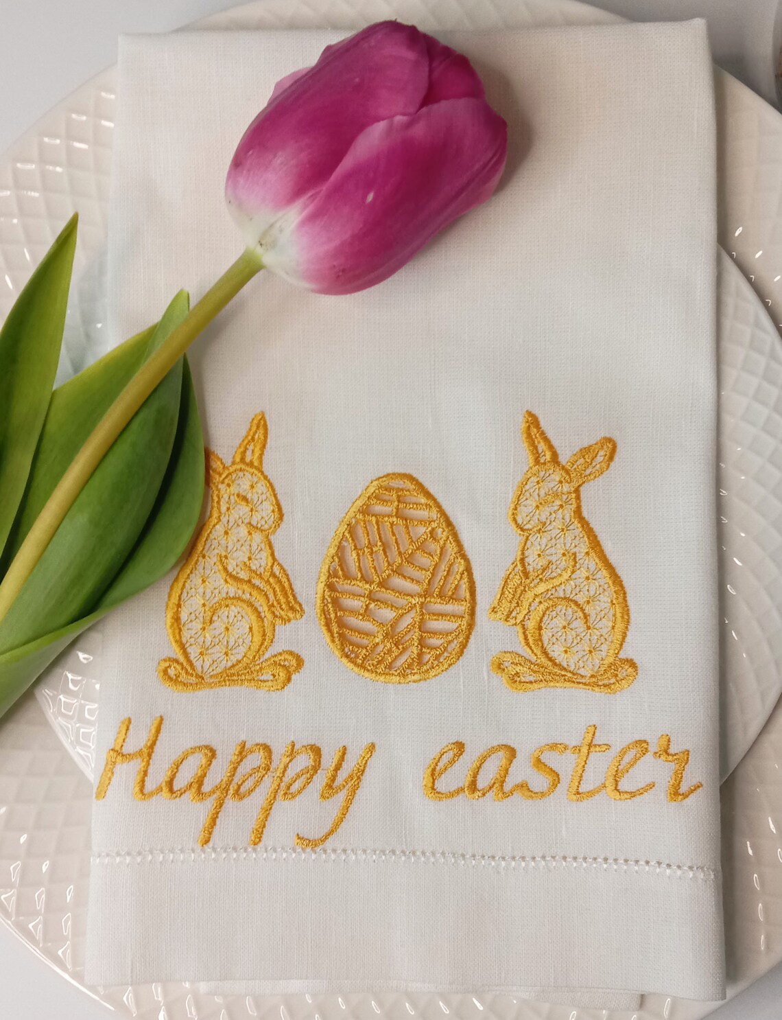 Easter Napkins . Personalized Napkins . Monogram Napkins . Hostess Gift