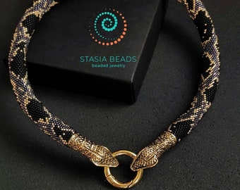 Beaded snake necklace, snake jewelry, Bead crochet Seprent choker