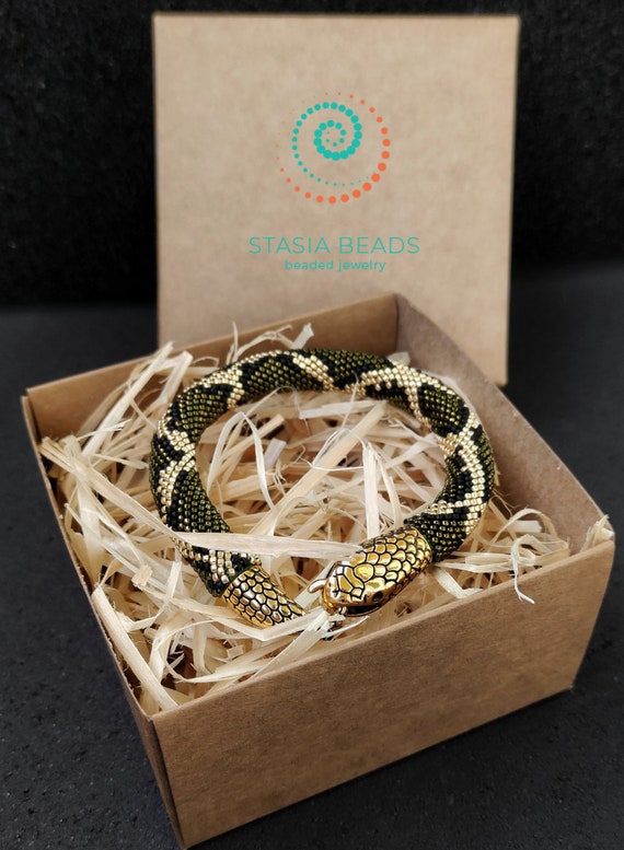 Handmade beaded bracelet for women Black snake bracelet Ouro - Inspire  Uplift | Bracelets handmade beaded, Snake bracelet, Beaded bracelets
