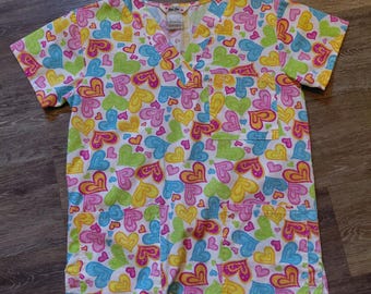 Colorful Hearts  Small Woman Scrub Top