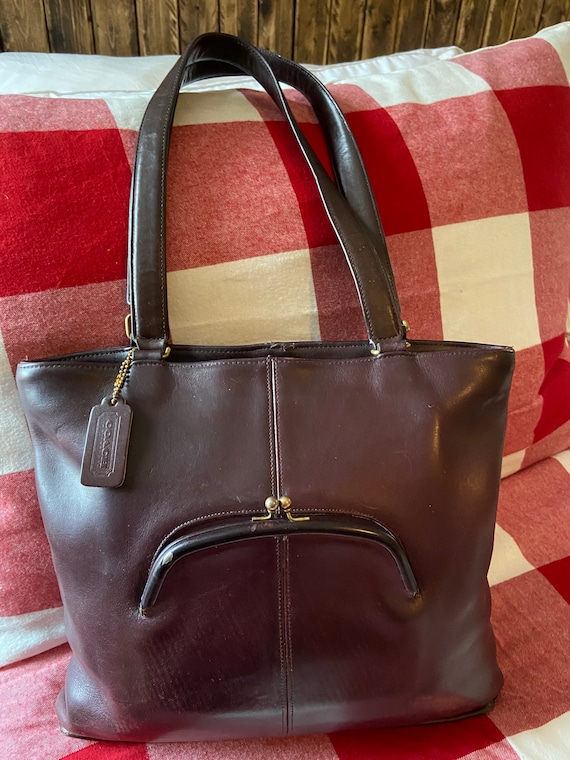Coach Vintage EUC Burgandy Bonnie Cashin Kisslock