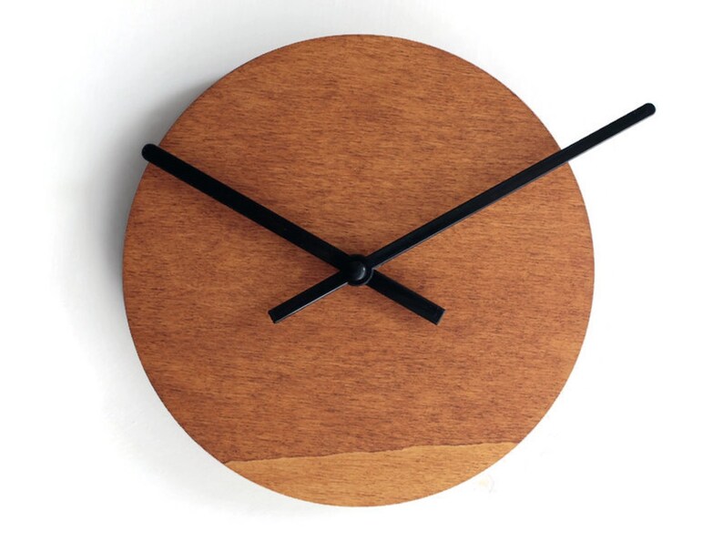 7 Minimalist Very Small Wooden Quiet Pine Wall Clock for Living Room No Ticking Wood Modern Design, Round Tiny Silent Office Clocks zdjęcie 5