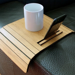 Flexible Wood Sofa Arm Tray: Italian Couch Organizer with Phone Holder