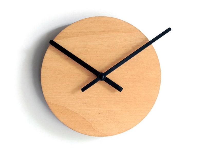 7 Minimalist Very Small Wooden Quiet Pine Wall Clock for Living Room No Ticking Wood Modern Design, Round Tiny Silent Office Clocks zdjęcie 1