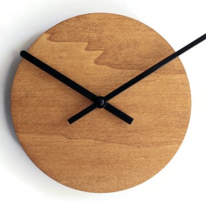 7 Minimalist Very Small Wooden Quiet Pine Wall Clock for Living Room No Ticking Wood Modern Design, Round Tiny Silent Office Clocks zdjęcie 4
