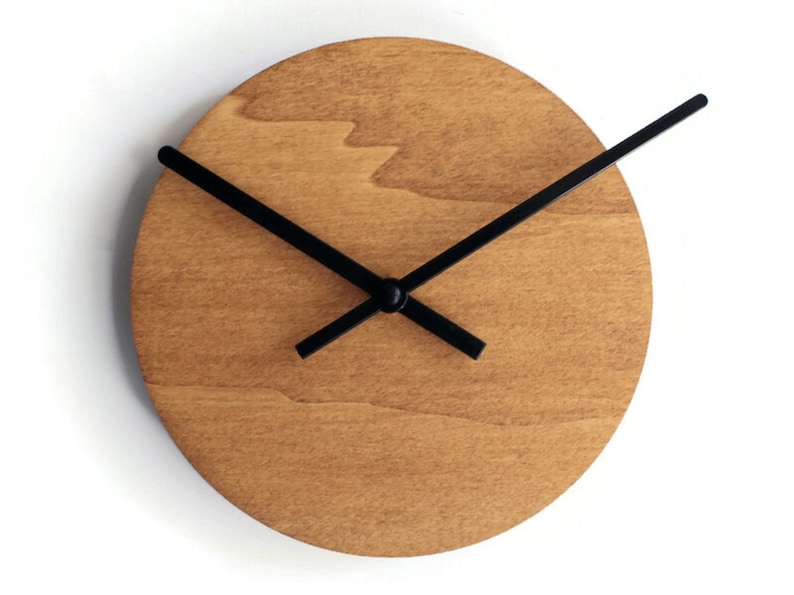 7 Minimalist Very Small Wooden Quiet Pine Wall Clock for Living Room No Ticking Wood Modern Design, Round Tiny Silent Office Clocks zdjęcie 4