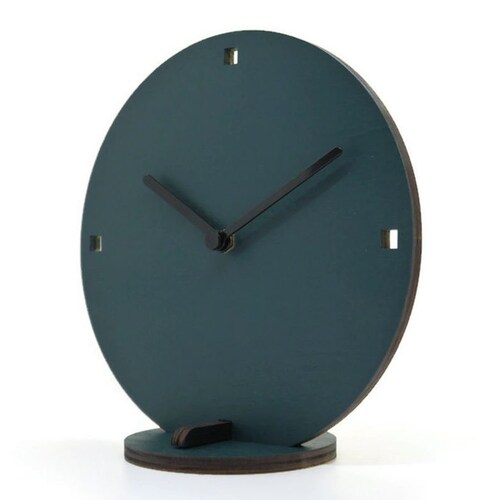 Home & Living Home Décor Minimalist desk clock Modern design