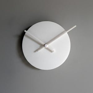 Big Bang Inspired Wooden Wall Clock with No Marks: Modern Italian Design