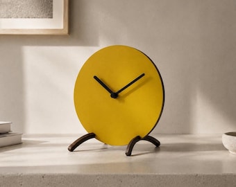 Minimalist Wooden Quiet Desk Clock: Silent Modern Italian Design, Floating Form