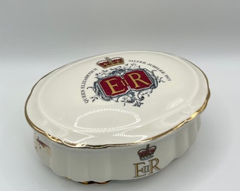 Vintage 1970er Jahre Lord Nelson Pottery Silver Jubilee Queen Elizabeth II Große Schmuckbox