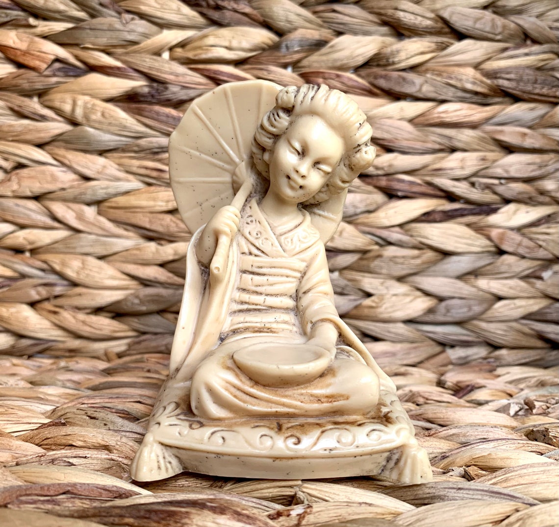 Vintage Alabaster Japanese Geisha Figurine Etsy