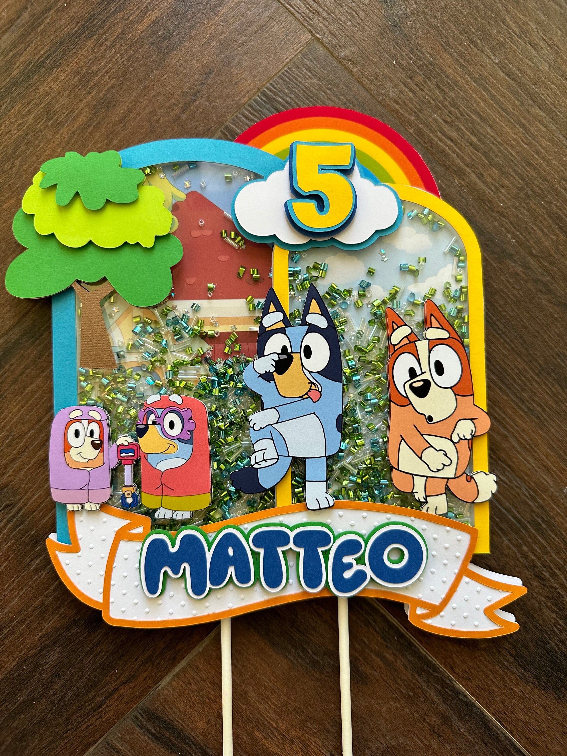 Bluey 3D shaker cake topper