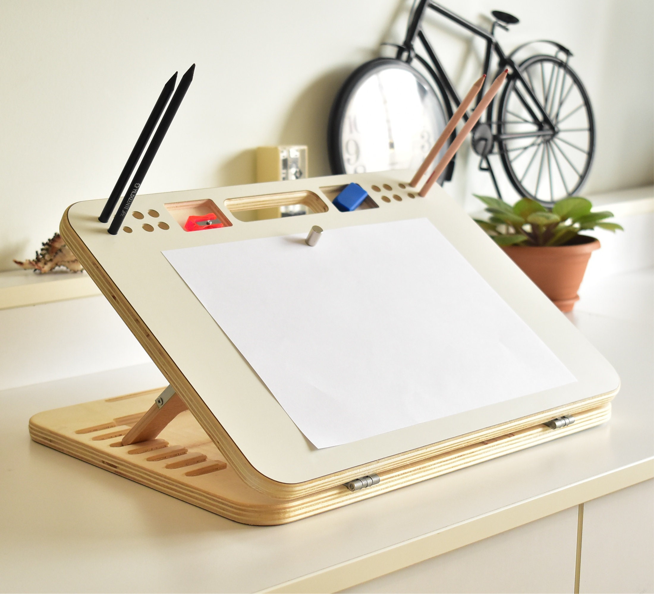 Portable Drawing Board for A4 