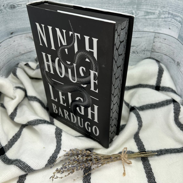 Ninth House (Alex Stern Series #1)- Leigh Bardugo US Hardback STENCILED custom book sprayed edges book lover gift