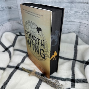 IMPERFECT Fourth Wing (The Empyrean #1)- Rebecca Yarros US Hardback STENCILED custom book sprayed edges book lover gift