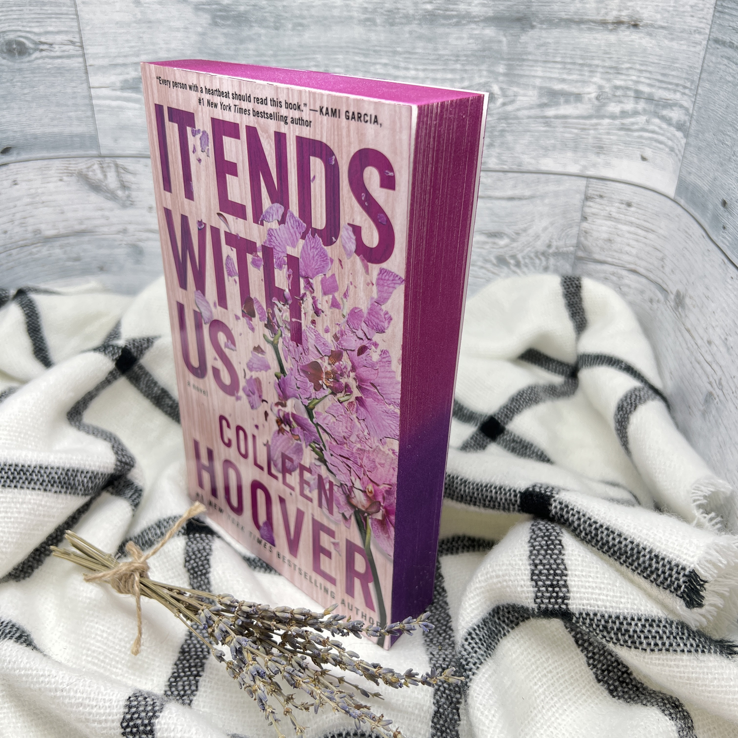 It Ends With Us (Special Edition with sprayed edges) by Colleen Hoover -  1st Edition 1st Printing - 2023 - from Fialta Books (SKU: 12257)