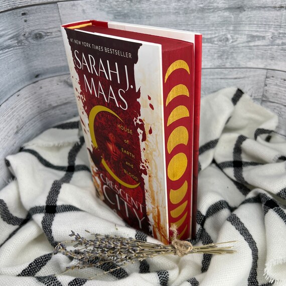 House Of Earth And Blood Crescent City 1 Sarah J Maas Us Etsy Israel