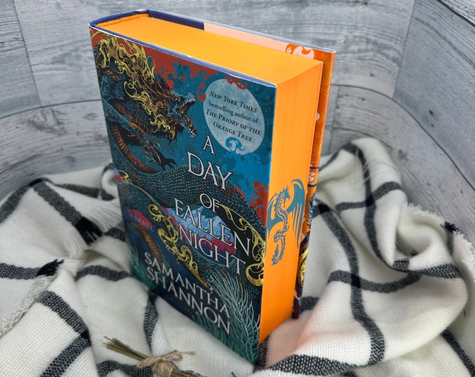 A Day of Fallen Night Samantha Shannon US Hardback Stencil Custom Book