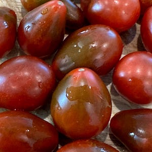 Chocolate Pear Tomato Seeds/30 Organic Heirloom Chocolate Pear Tomato Seeds/Tomato Seed/Heirloom Tomato Seed/Organic Tomato Seed/Garden Seed