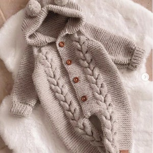 Knitted baby clothes, Newborn knitted clothing,  Knitted baby rompers, Unisex handmade romper, Newborn Hand Knit Romper