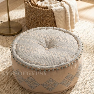 Grauer Handgemachter bestickter Ottoman Pouf: Indischer Boden-Pouf Fusshocker