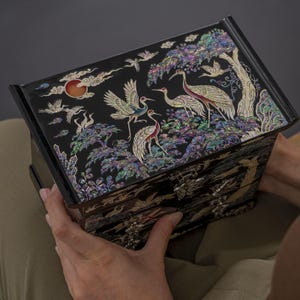 FEBRUARY MOUNTAIN Luxury Korean mother of pearl jewelry box with cranes, unique gift for mom wife her birthday anniversary Christmas