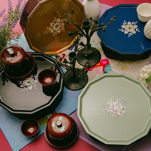 Korean Traditional Handmade Celadon Tea Set With Vine Korean Traditional Handmade Celadon Tea Set With Vine