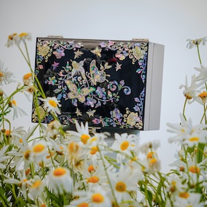FEBRUAR BERG Perlmutt Box mit Ring Tablett Schmetterling Liebhaber Geschenk Geschenk für Mutter, Schwester, Tochter, Schwiegermutter, Oma, Lehrer
