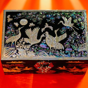 Februar Berg Perlmutt Schmuckschatulle Handgemachte hölzerne Vintage Schmuckschatulle Kran und Kiefer Baum Design Schmuck Geschenkbox für Frauen