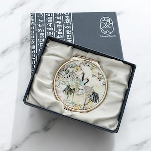 FEBRUARY MOUNTAIN  Korean Mother-of-Pearl Compact Mirror Crane Design, Elegant Portable Makeup Mirror with Gift Box Gifts for Women
