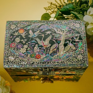 FEBRUAR BERG Perlmutt abschließbar Schmuckschatulle mit Schlüssel Luxus Aufbewahrungsbox aus Holz Einzigartige Geschenkideen für Frauen Muttertag Geburtstag
