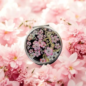 Espejo compacto de nácar coreano con diseño de flores de FEBRUARY MOUNTAIN, espejo de maquillaje portátil con caja de regalo, regalos de cumpleaños para mujeres