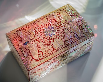 FEBRUARY MOUNTAIN Mother of Pearl Box – Crane & Butterfly Design, Luxury Keepsake Gift, Christmas, Birthday, Wedding, Anniversary Present