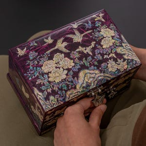 Korean Mother-of-Pearl Jewelry Box with Drawers – Floral & Crane Design, Elegant Keepsake Box Gift for Mom, Wife, Daughter, Sister