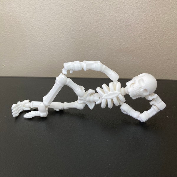 Skeleton | Articulating Flexible | Posable Fidget Toy | 3D Printed | Halloween Decoration | Office Gift | Action Figure Skull FREE SHIPPING