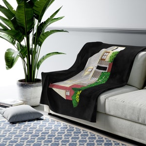 Everybody Loves Raymond Blanket - Velveteen Plush Blanket, Everybody Loves Raymond House, TV Sitcom Blanket, Throw Blanket, TV Show Blanket